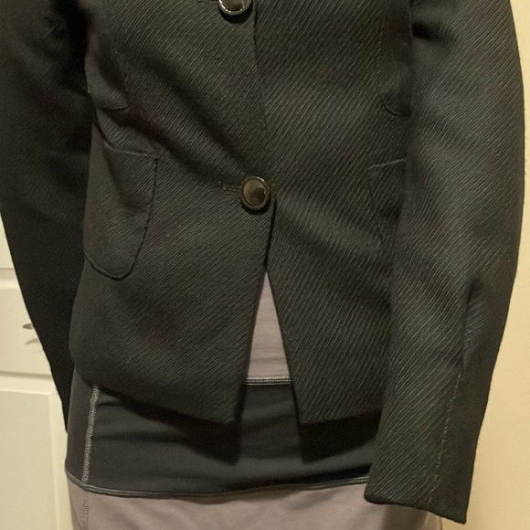 Black wool fitted asymmetric crop jacket rounded collar very unique Size Small - Picture 5 of 12